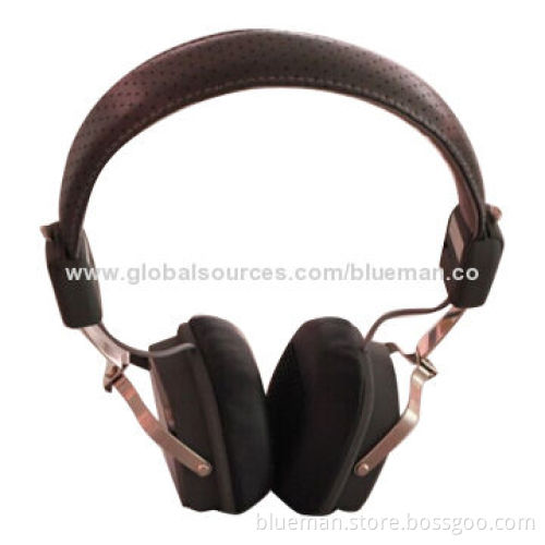 Bluetooth 3D Sound Effect Headphones, Handsfree Phone Call, Frequency Range of 20Hz to 20kHz